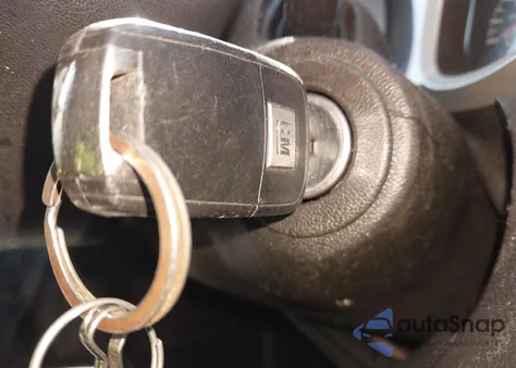 2013 Chevrolet Equinox Ls z USA, uszkodzony, nr VIN 2GNALBEK4D1162457